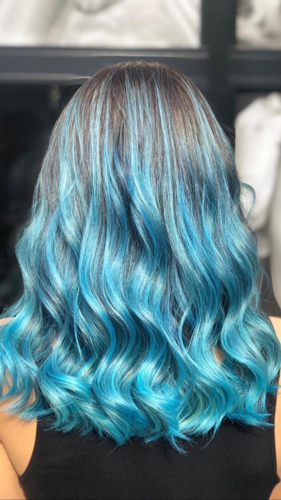 15 · Aura Hair Studio